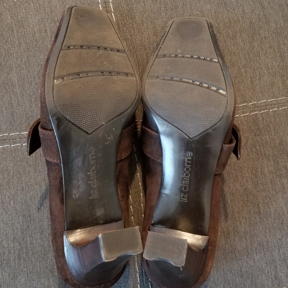 Liz Claiborne Slip Ons - Picture 6 of 7